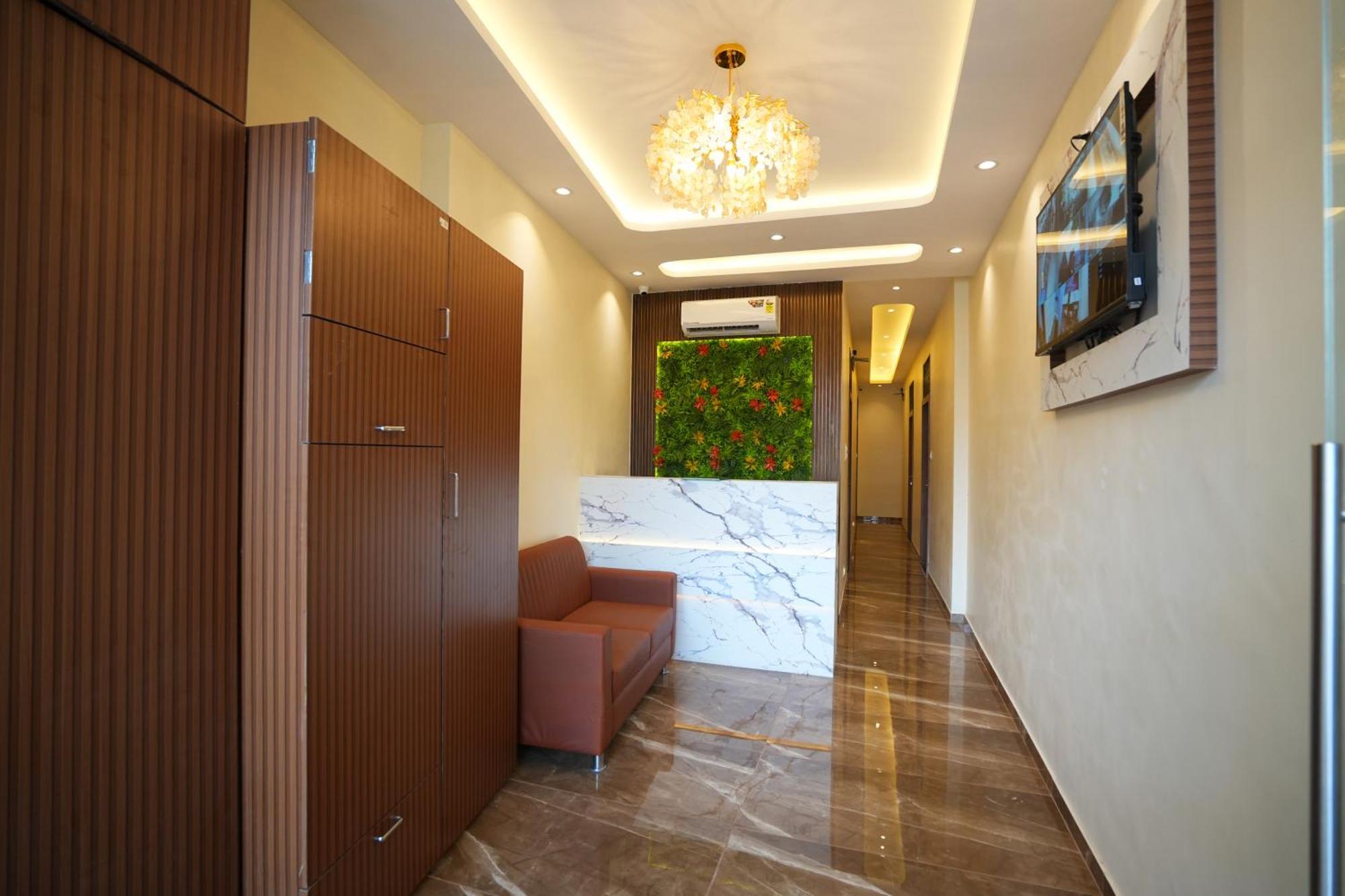 Hotel Boston Мумбаи Экстерьер фото