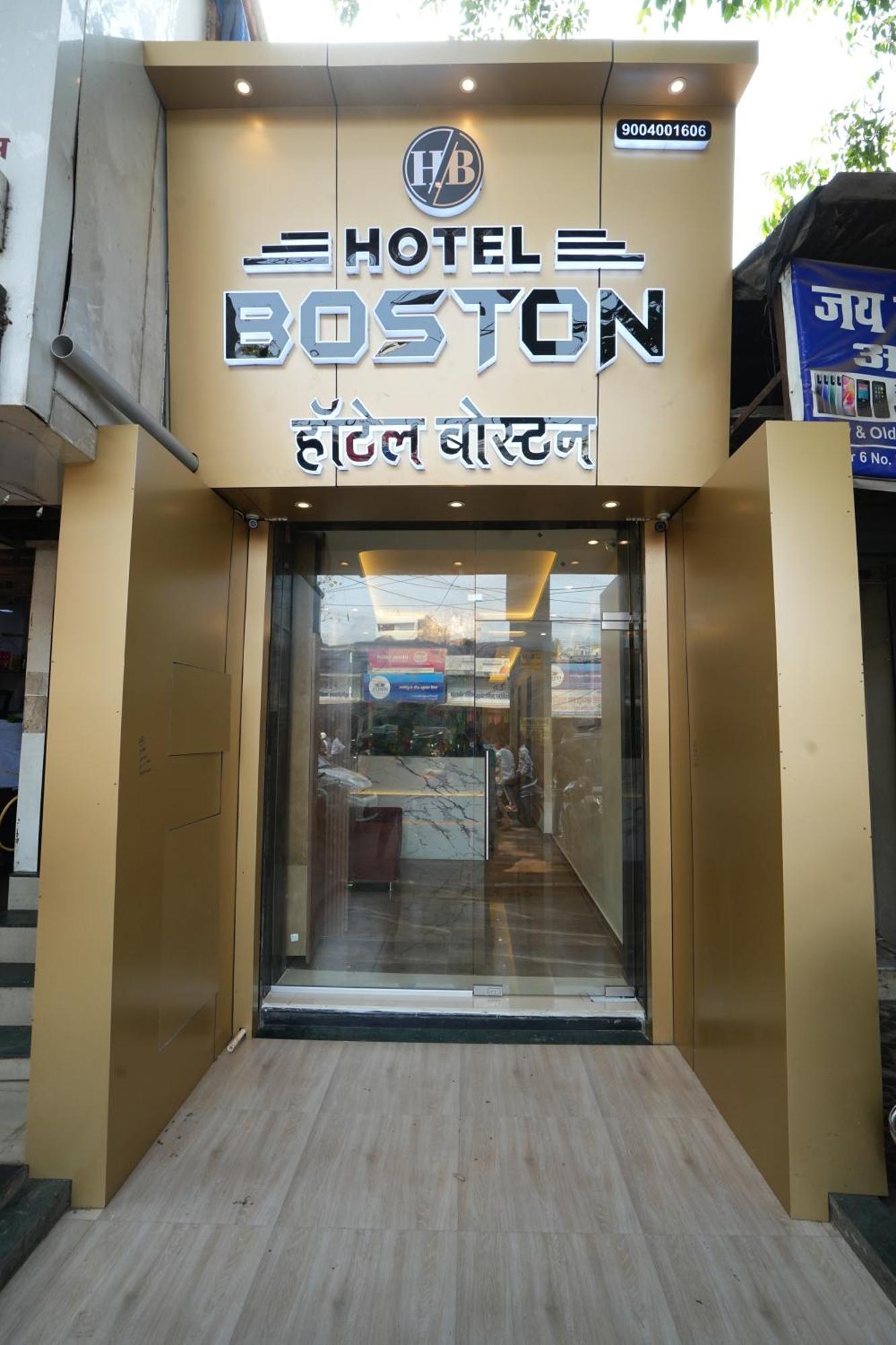 Hotel Boston Мумбаи Экстерьер фото