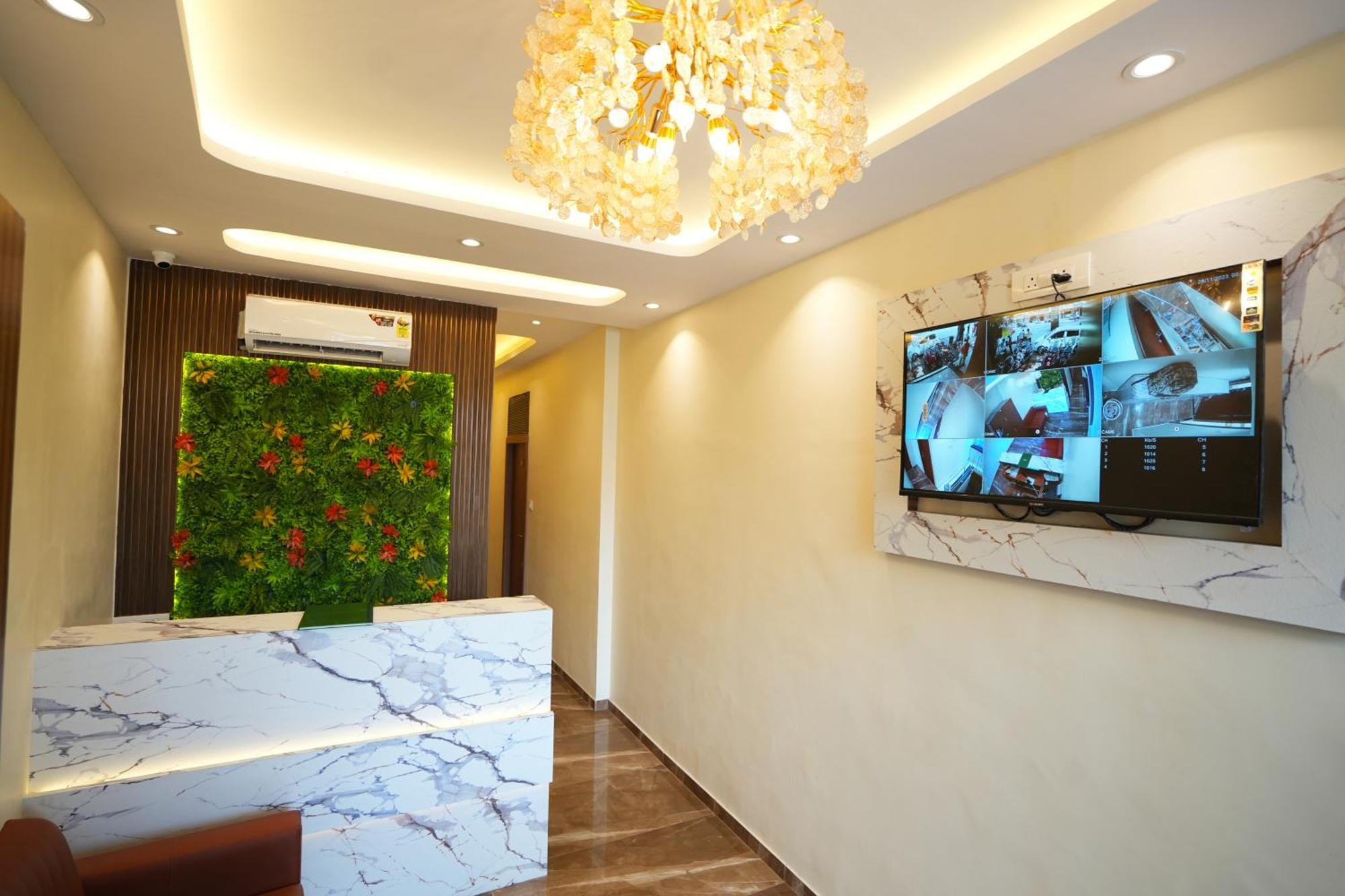 Hotel Boston Мумбаи Экстерьер фото